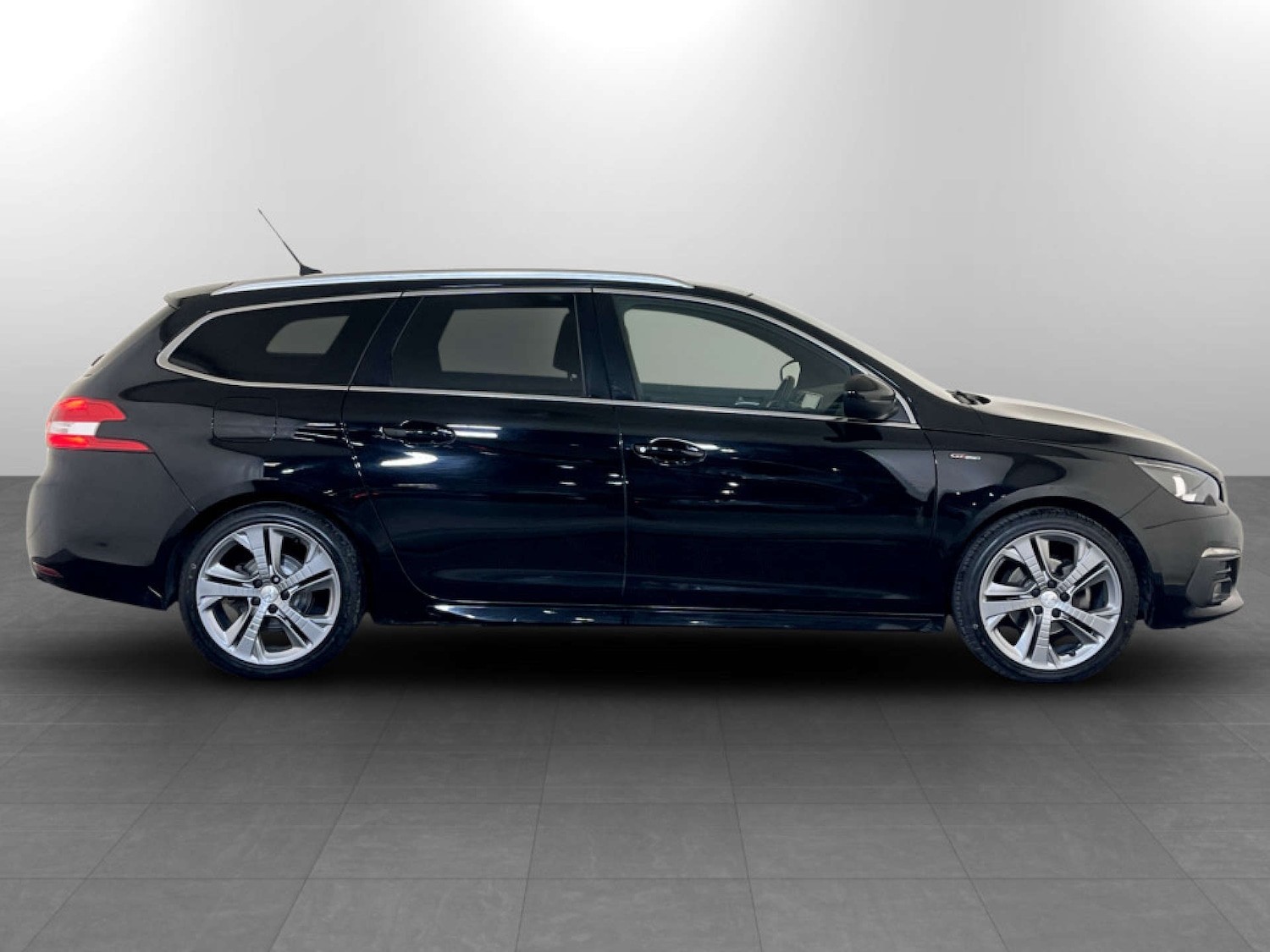 Used Peugeot 308 2018 for sale - 77734926: Photo 11