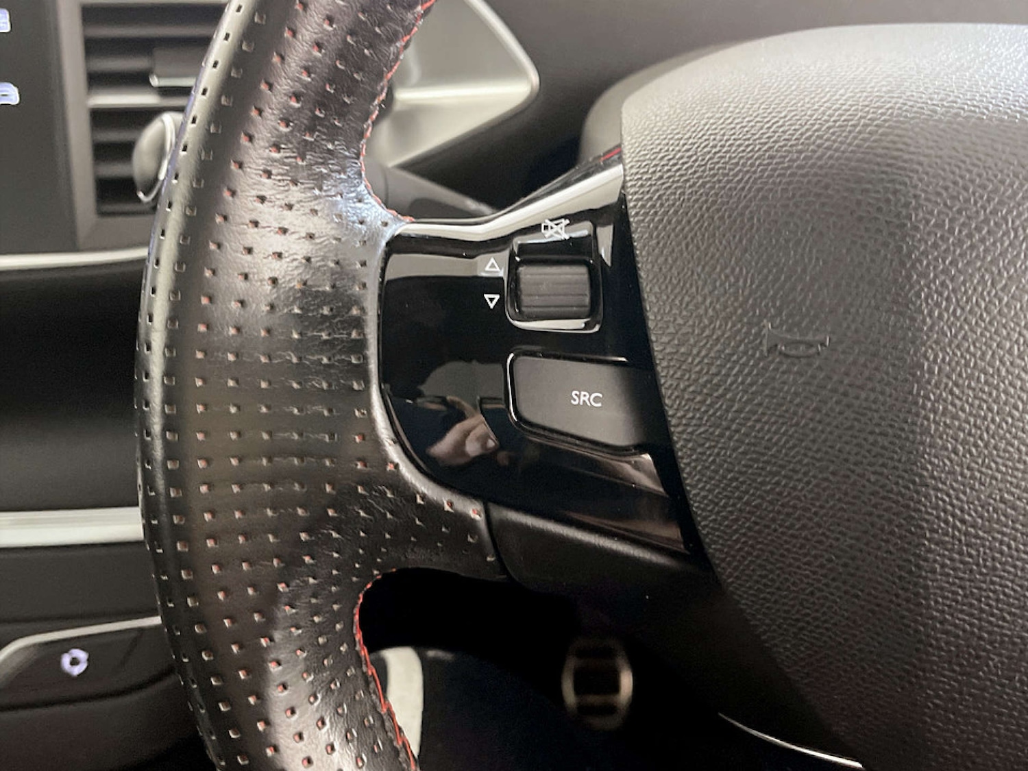 Used Peugeot 308 2018 for sale - 77734926: Photo 17