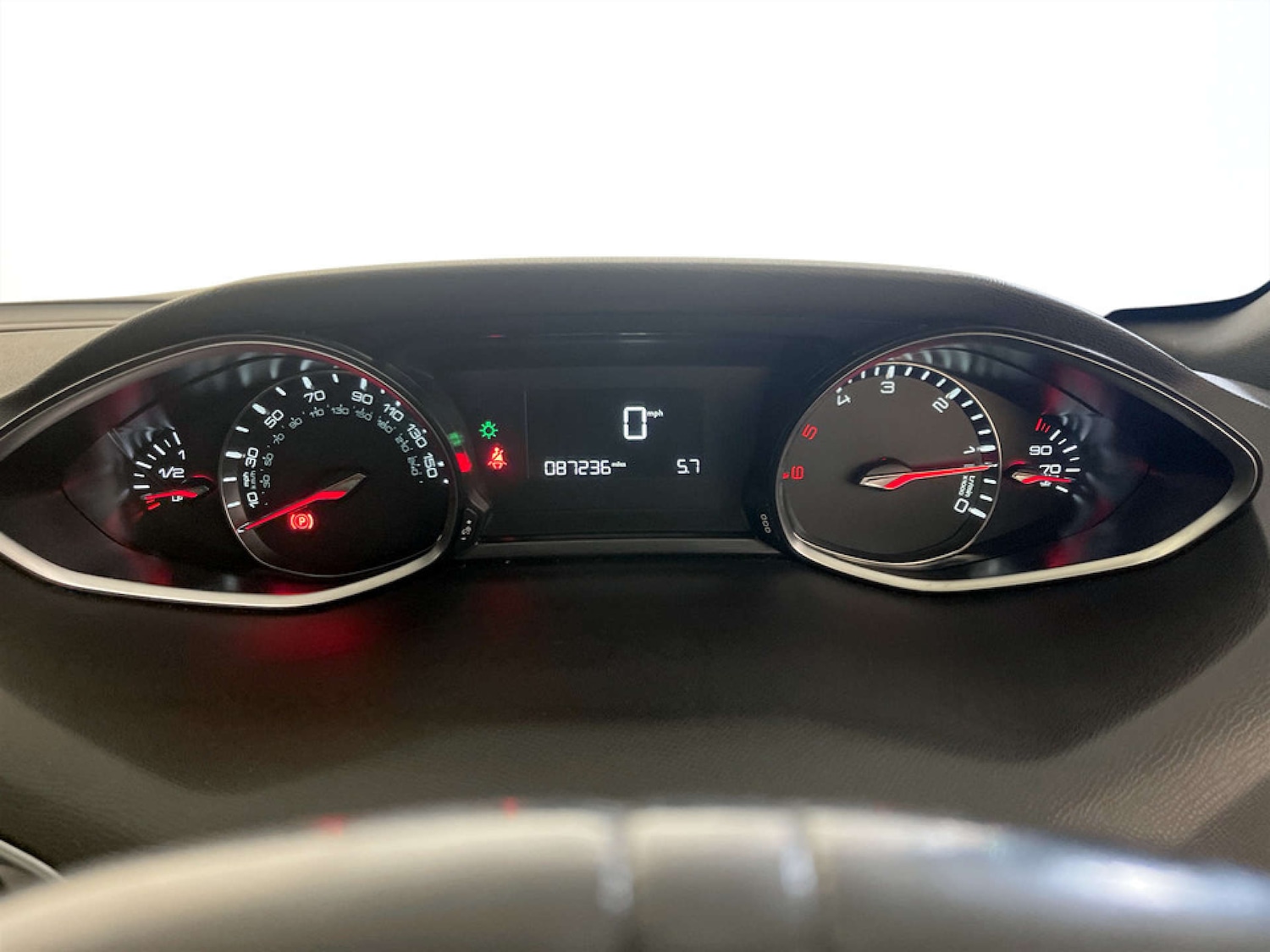 Used Peugeot 308 2018 for sale - 77734926: Photo 18