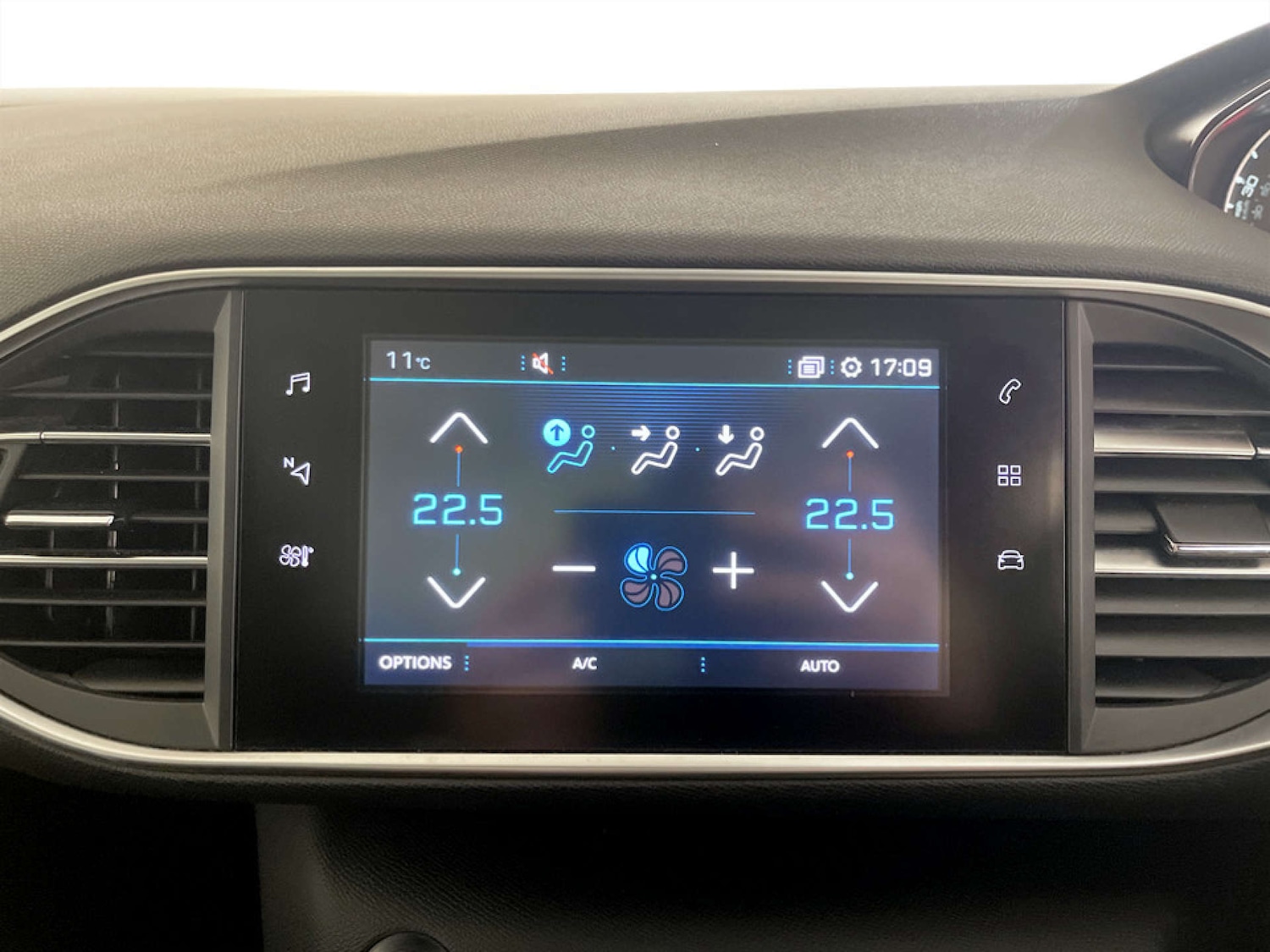 Used Peugeot 308 2018 for sale - 77734926: Photo 22