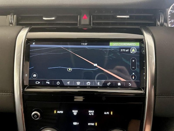 Used Land Rover Discovery Sport 2020 for sale - 76286926: Photo 22