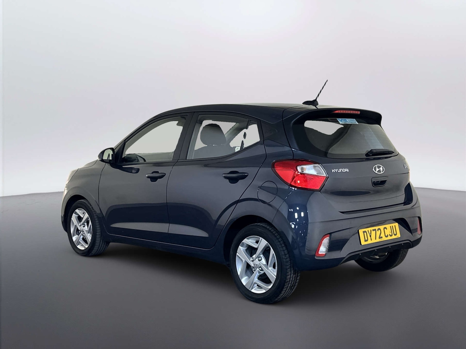 Used Hyundai i10 2022 for sale - 77989969: Photo 8