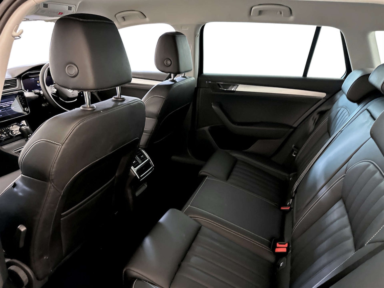 Used Skoda Superb 2023 for sale - 77328567: Photo 14