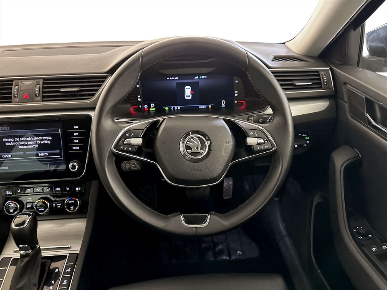 Used Skoda Superb 2023 for sale - 77328567: Photo 16