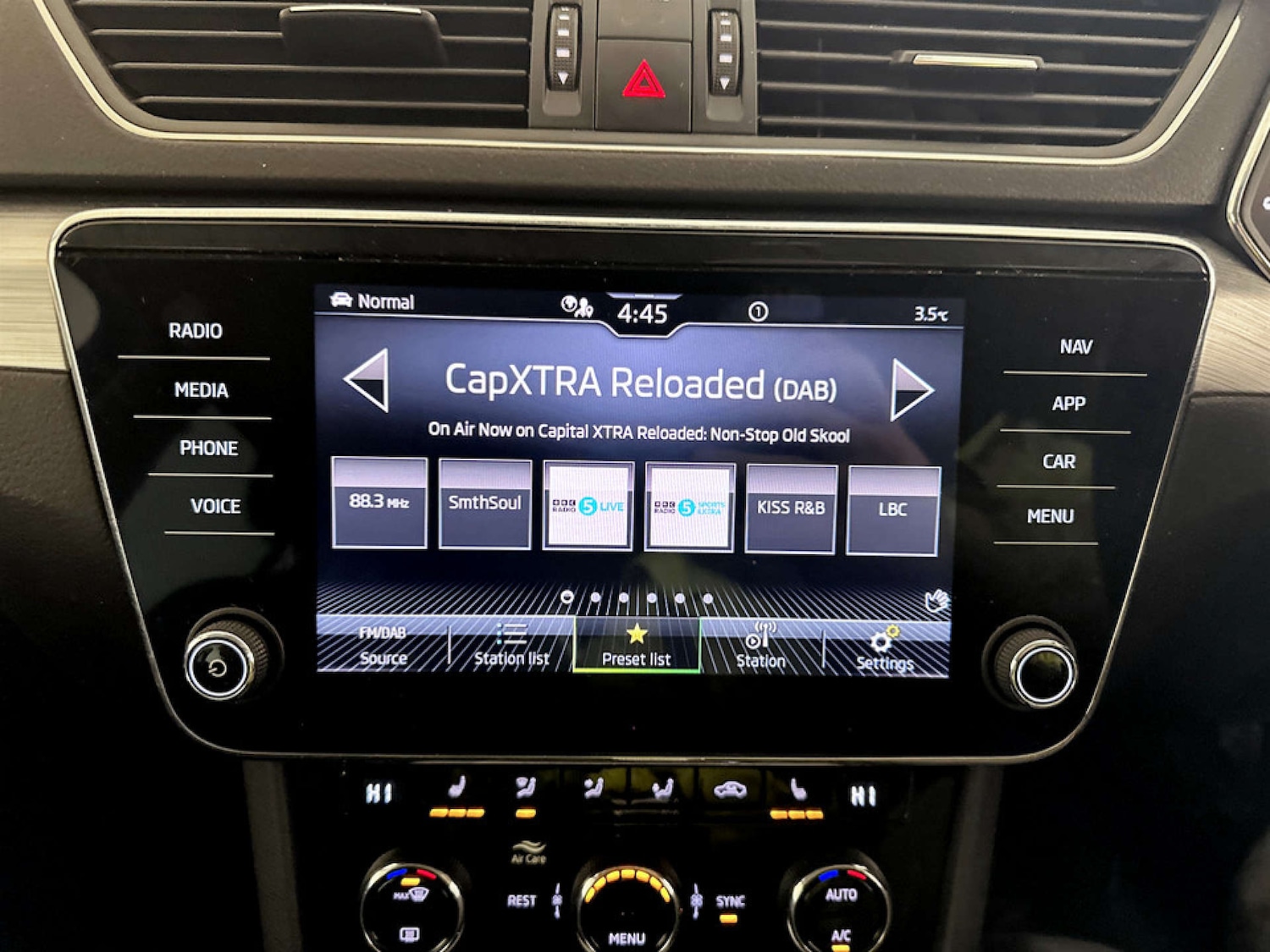 Used Skoda Superb 2023 for sale - 77328567: Photo 24