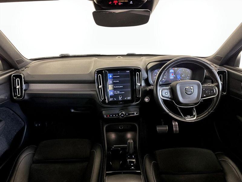 Used Volvo XC40 2018 for sale - 75982655: Photo 3