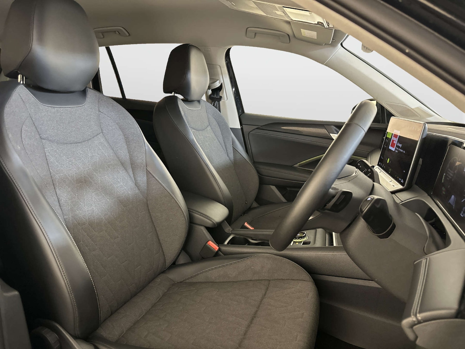 Used Volkswagen Tiguan 2025 for sale - 78150144: Photo 13