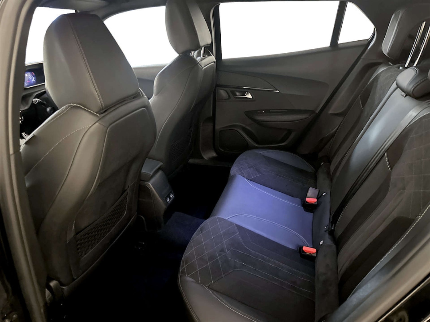 Used Peugeot 2008 2021 for sale - 77185931: Photo 14