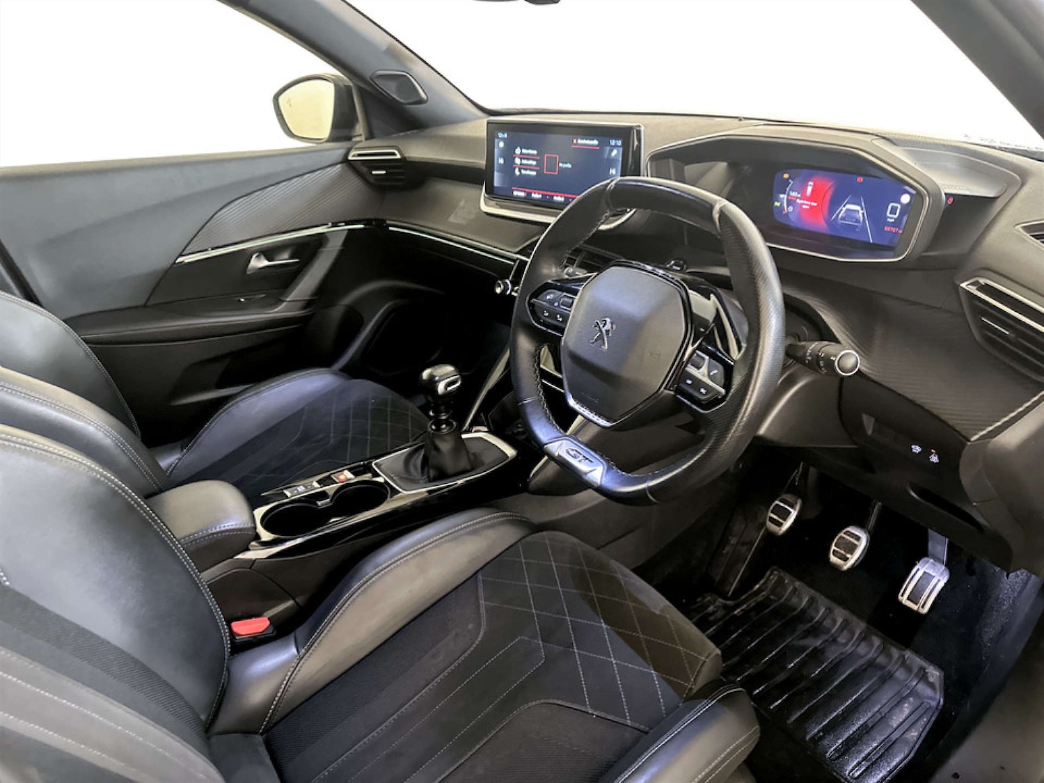 Used Peugeot 2008 2021 for sale - 77185931: Photo 16