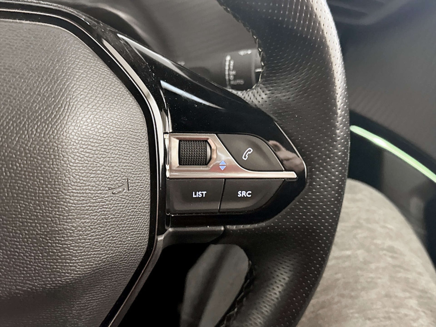 Used Peugeot 2008 2021 for sale - 77185931: Photo 20