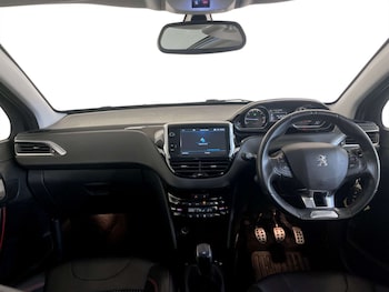 Used Peugeot 2008 2018 for sale - 77403477: Photo