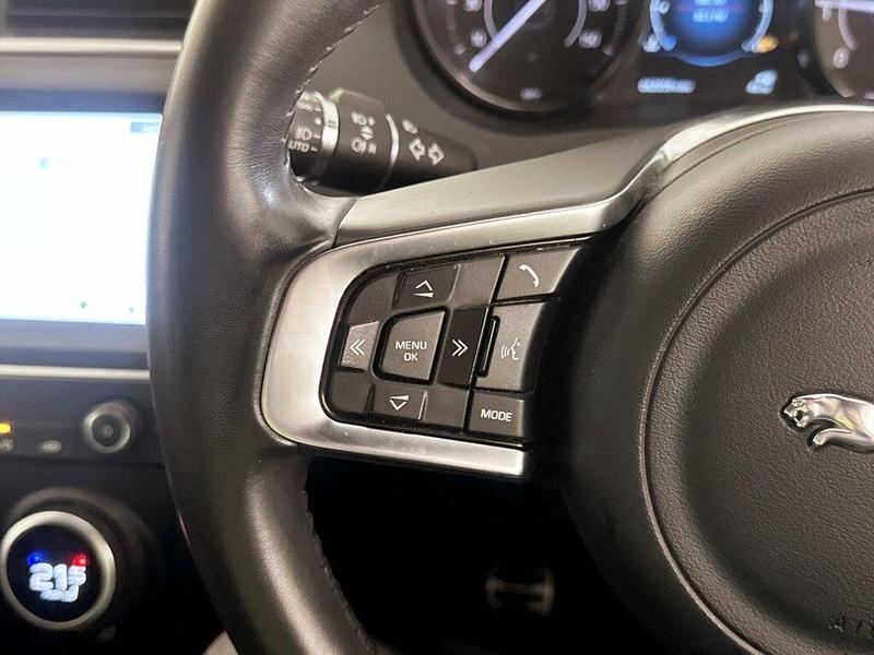 Used Jaguar E-Pace 2019 for sale - 76625361: Photo 17