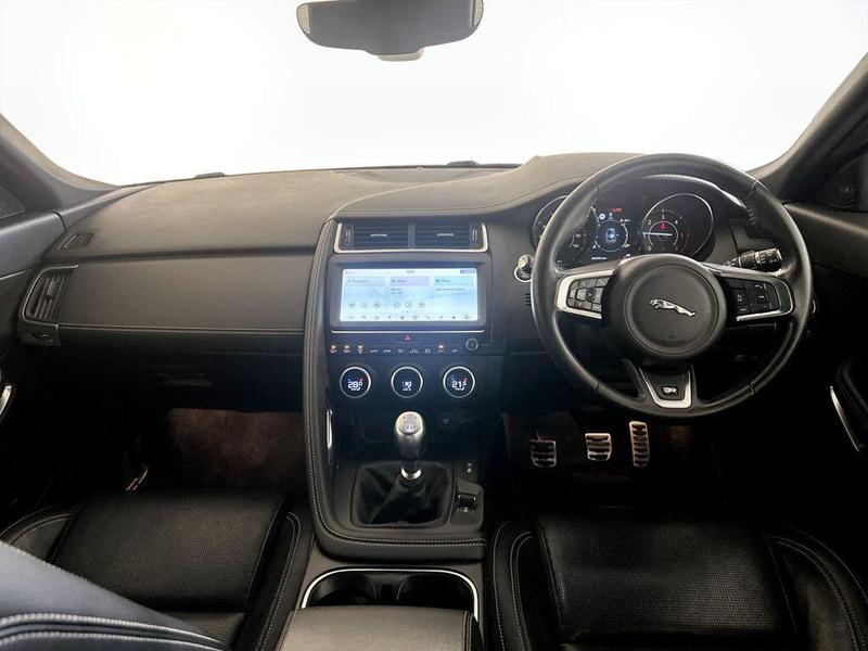 Used Jaguar E-Pace 2019 for sale - 76625361: Photo 3