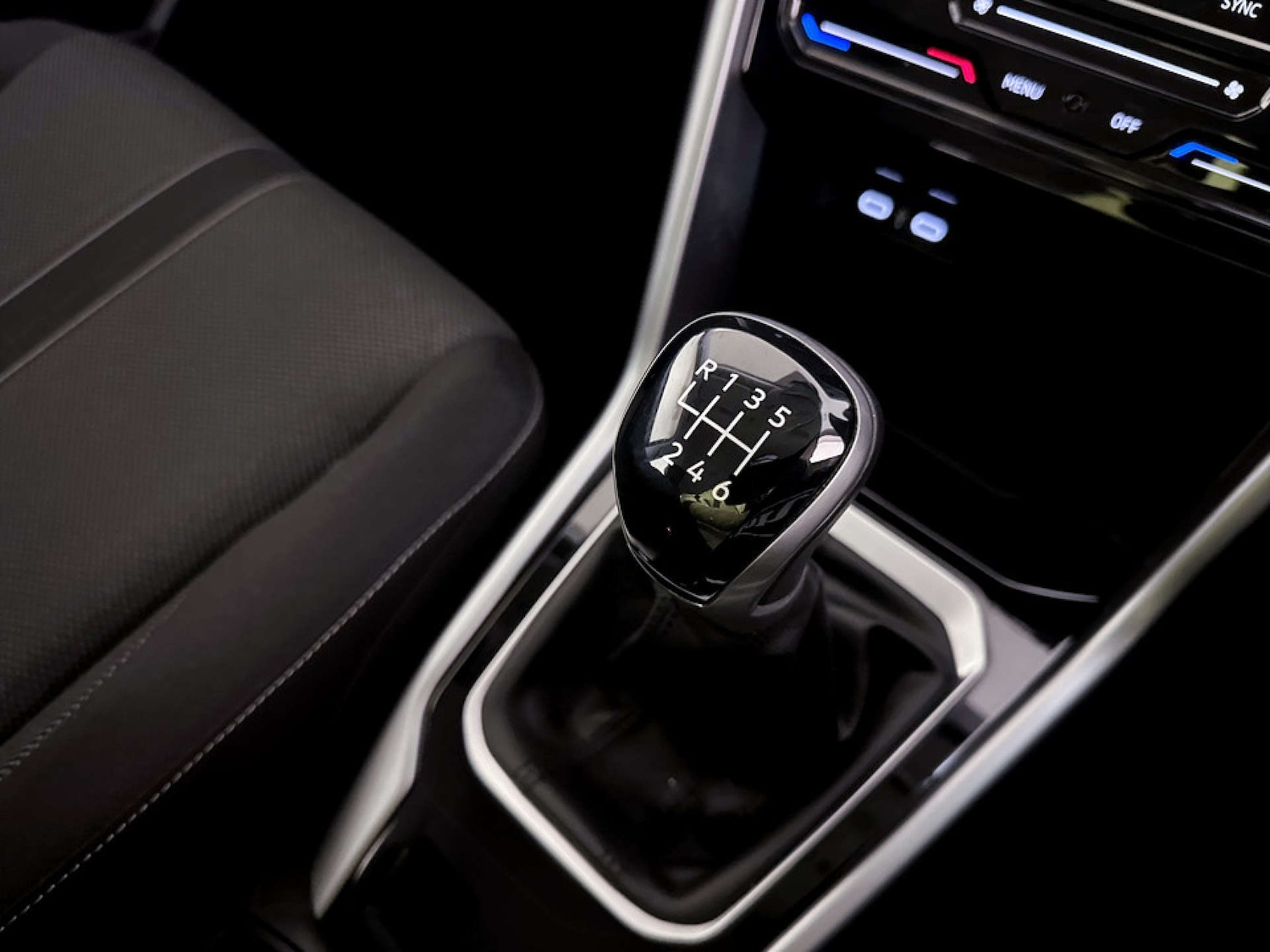 Used Volkswagen T-Roc 2023 for sale - 77288538: Photo 22