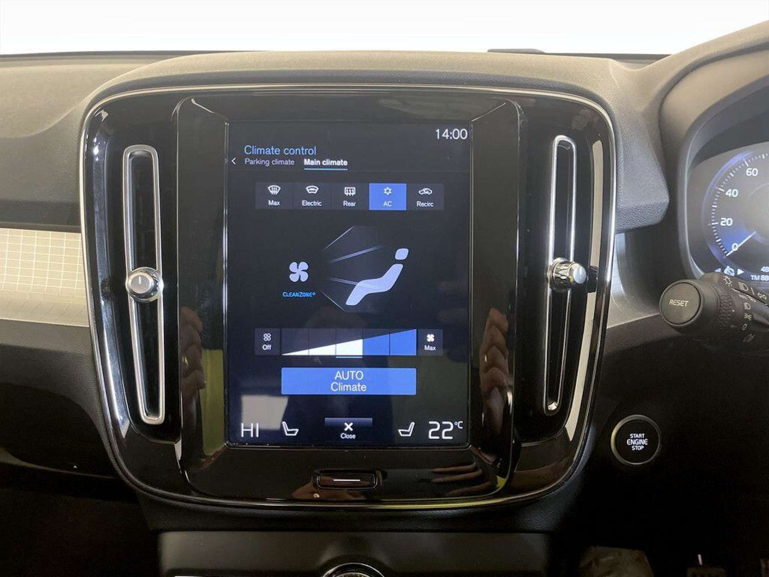 Used Volvo XC40 2019 for sale - 77185737: Photo 24