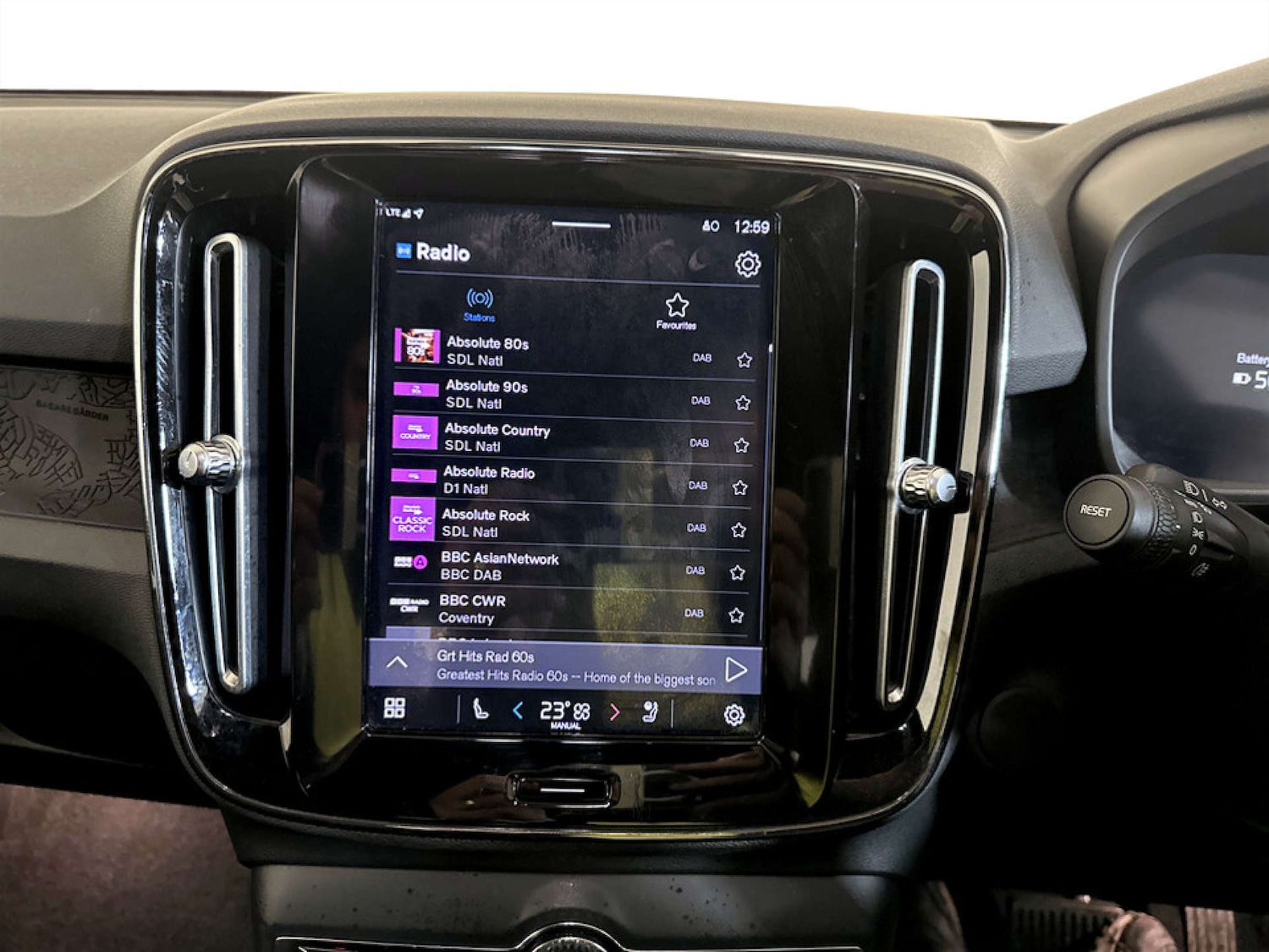 Used Volvo XC40 2022 for sale - 77186099: Photo 21