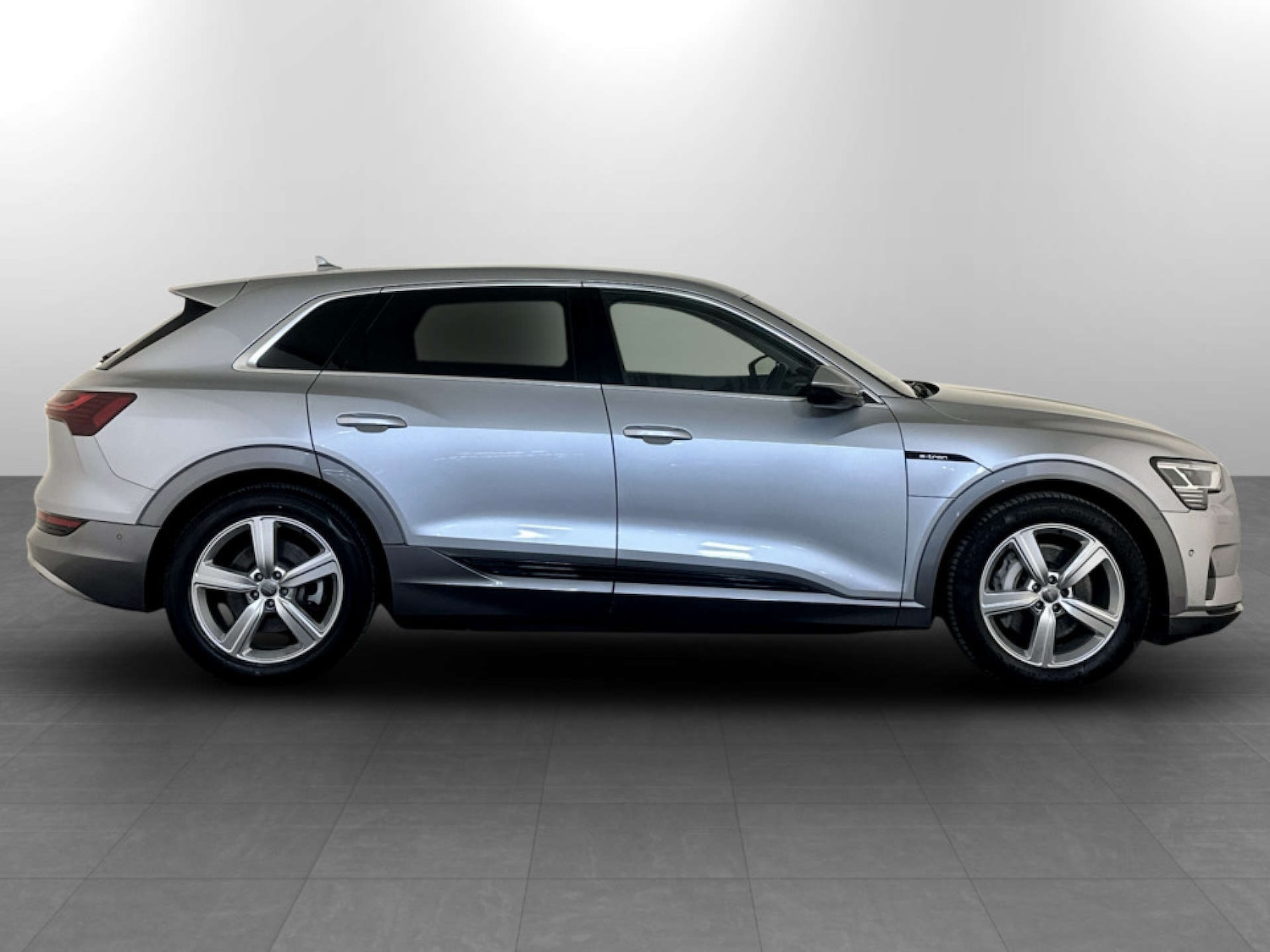 Used Audi e-tron 2020 for sale - 77734946: Photo 11