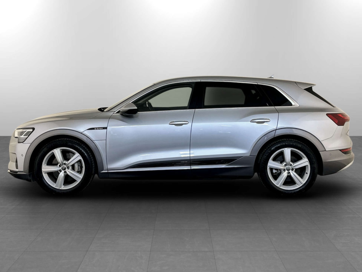 Used Audi e-tron 2020 for sale - 77734946: Photo 7