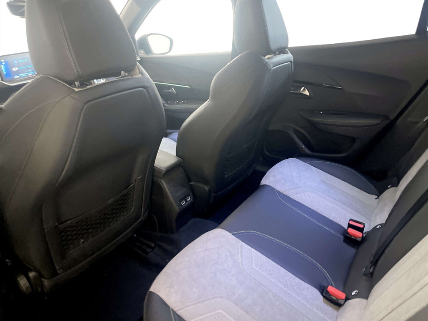 Used Peugeot E-2008 2020 for sale - 77701563: Photo 14