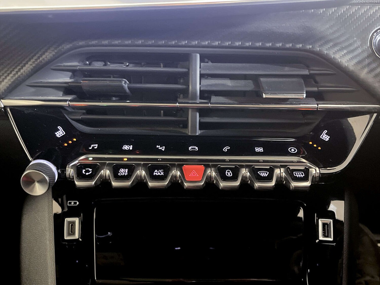 Used Peugeot E-2008 2020 for sale - 77701563: Photo 24