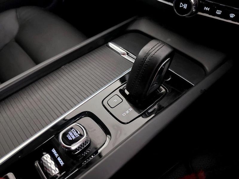 Used Volvo XC60 2020 for sale - 76234752: Photo 25