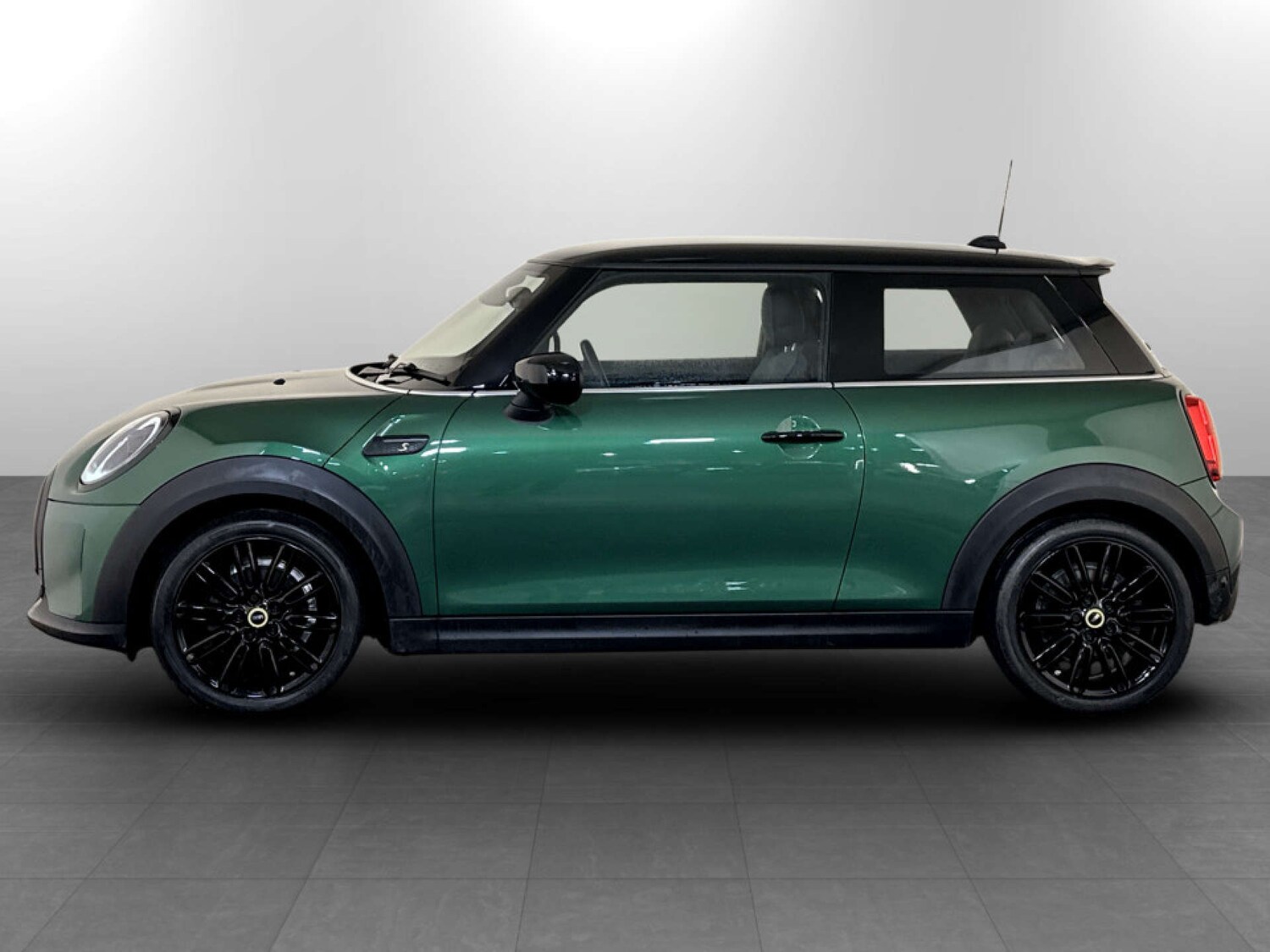 Used MINI Hatch 2021 for sale - 77449535: Photo 6