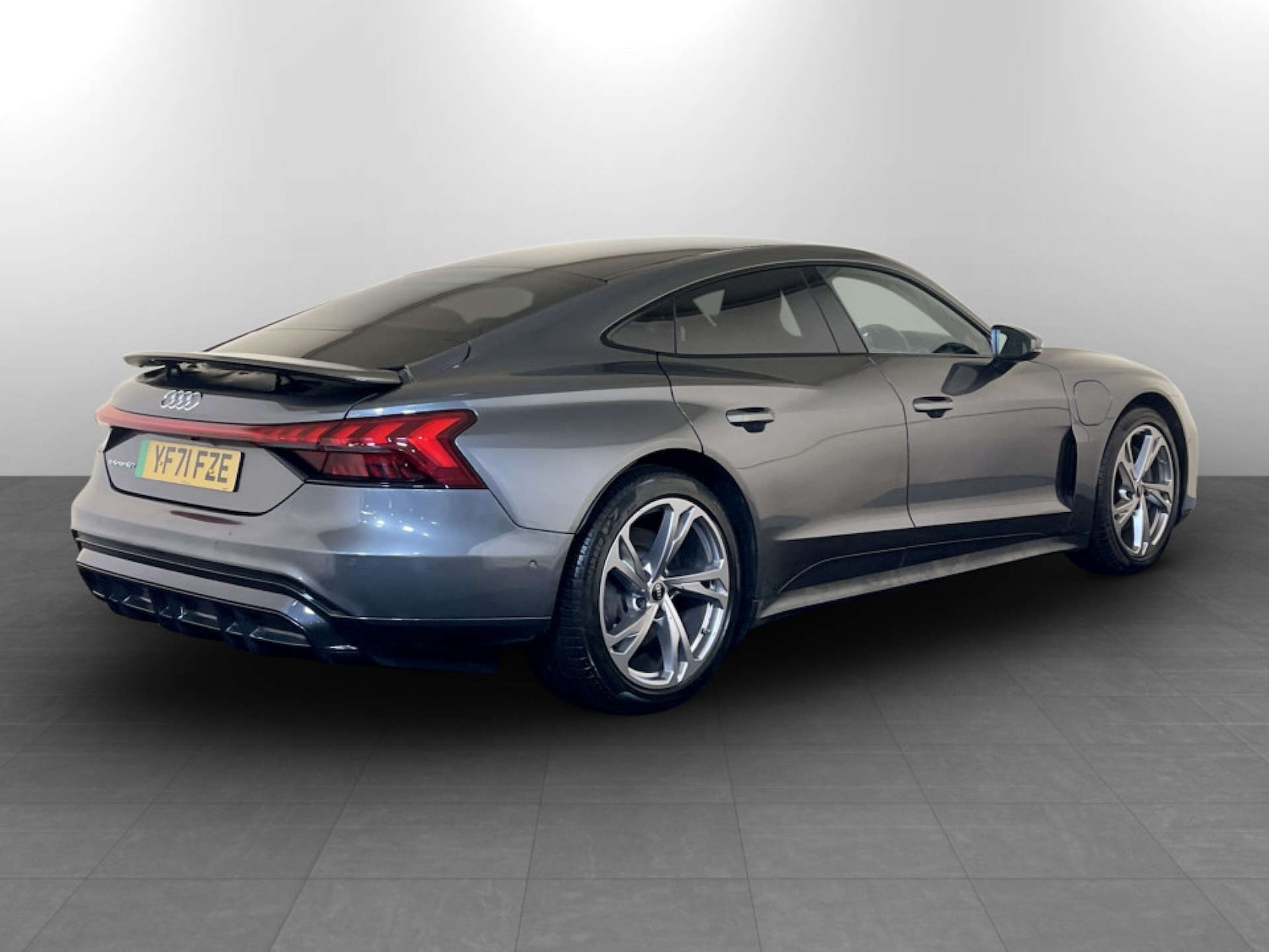 Used Audi e-tron GT 2021 for sale - 77185904: Photo 10