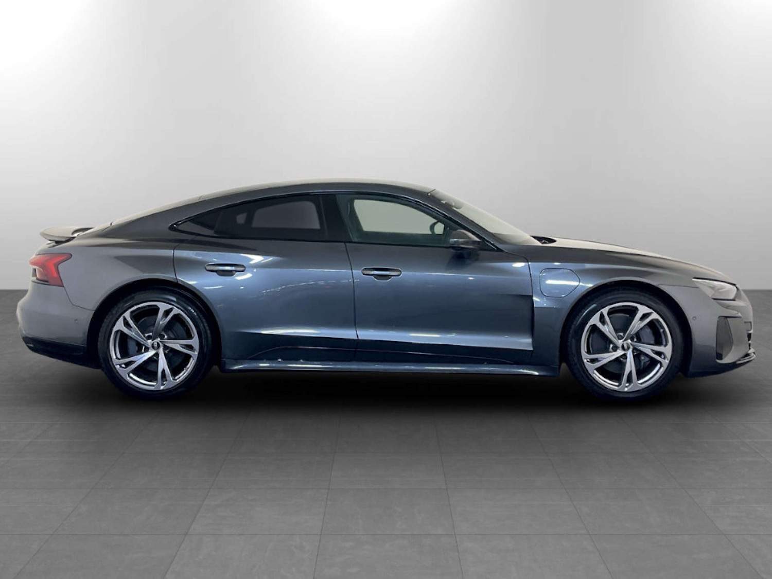 Used Audi e-tron GT 2021 for sale - 77185904: Photo 11