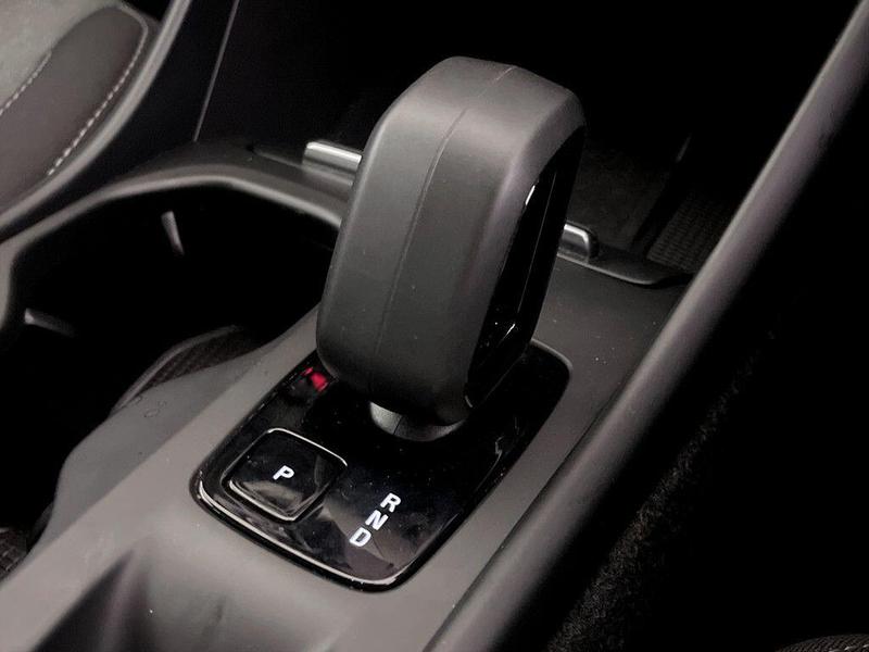 Used Volvo XC40 2022 for sale - 76557440: Photo 25