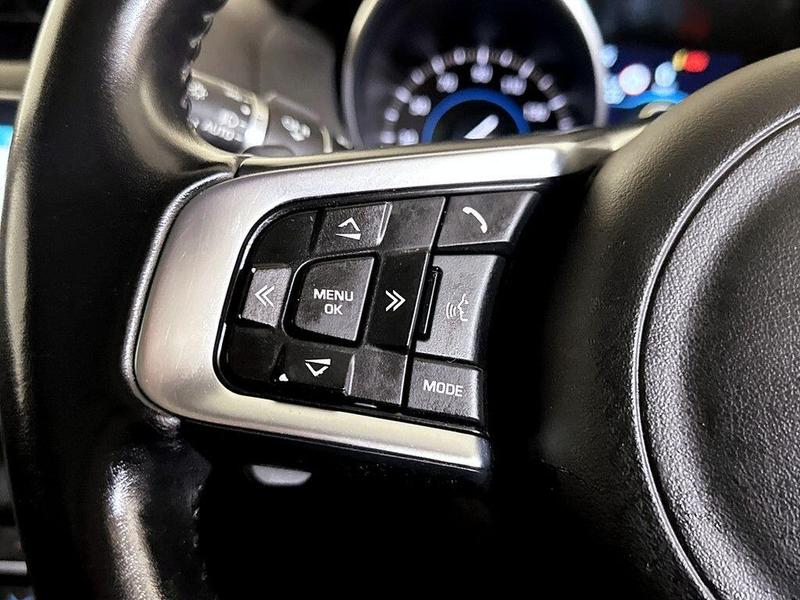 Used Jaguar F-Pace 2019 for sale - 76494650: Photo 17