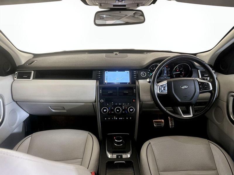 Used Land Rover Discovery Sport 2018 for sale - 76494491: Photo 3