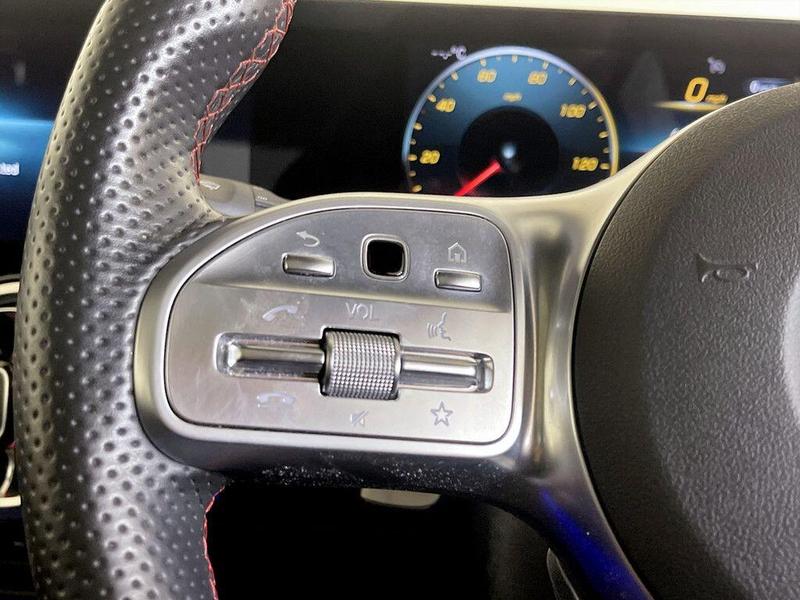 Used Mercedes-Benz EQA 2021 for sale - 76344365: Photo 17