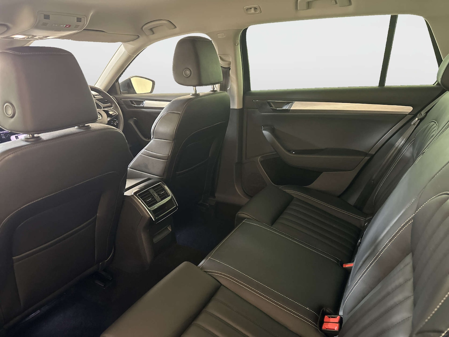 Used Skoda Superb 2022 for sale - 78152376: Photo 14