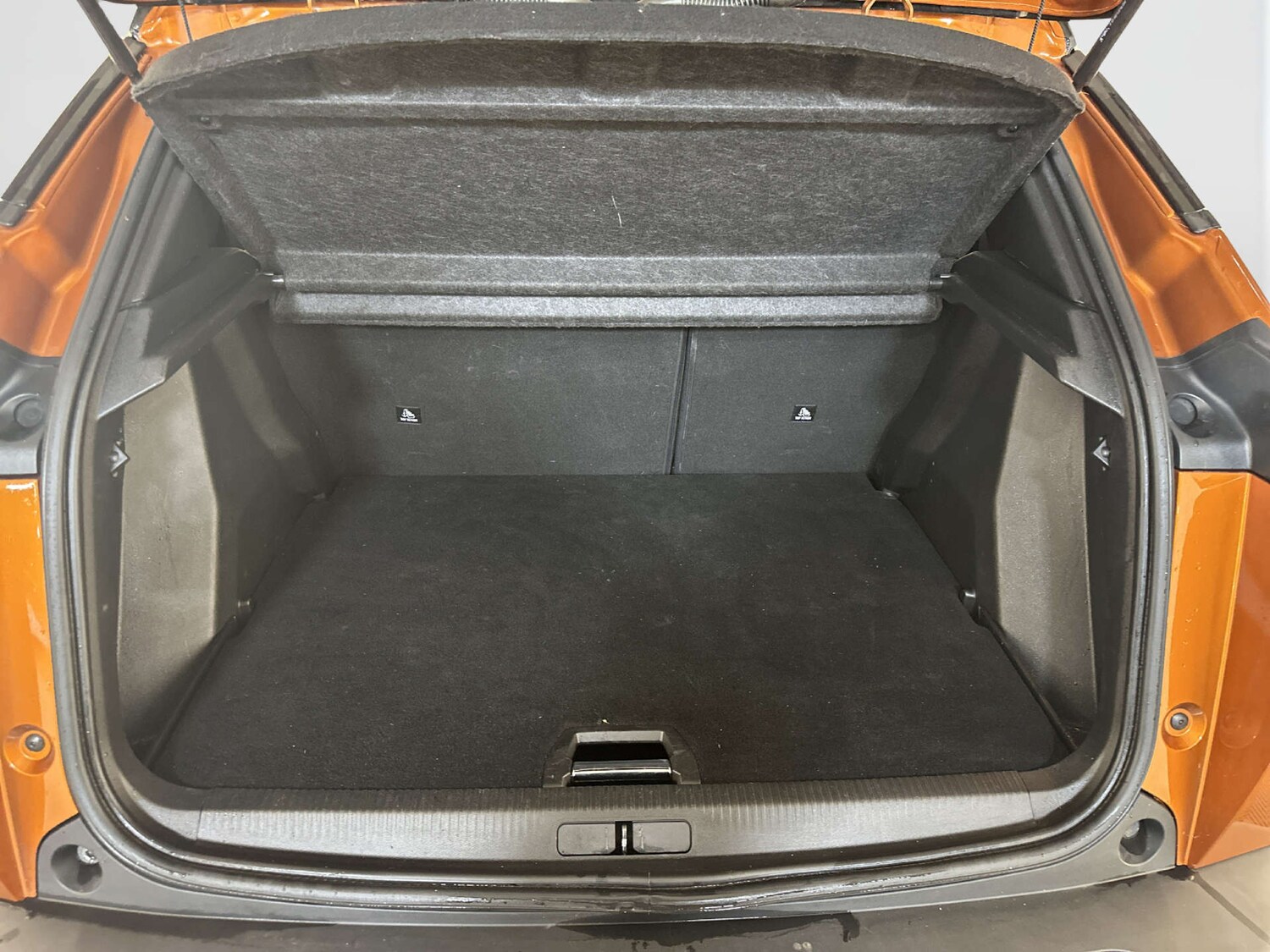 Used Peugeot 2008 2020 for sale - 77872431: Photo 15