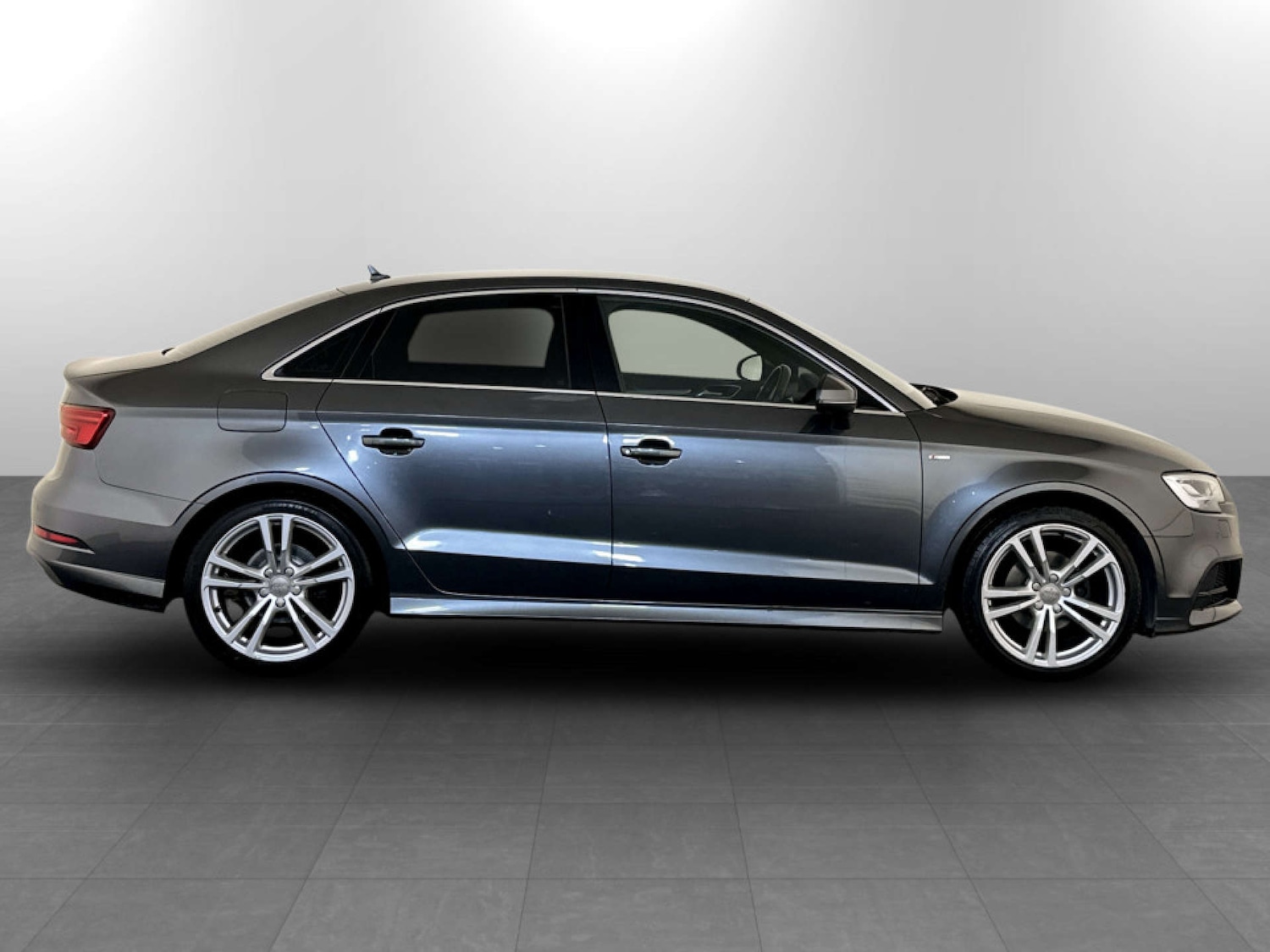 Used Audi A3 2018 for sale - 77271576: Photo 11