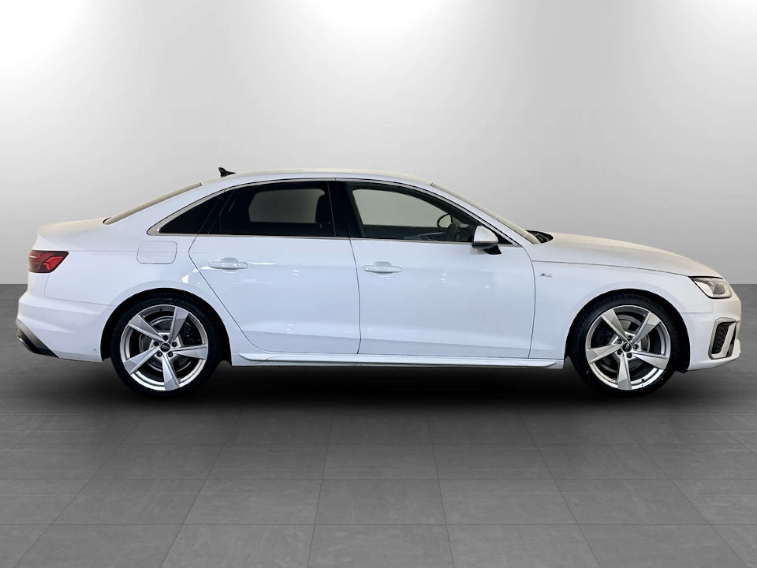 Used Audi A4 2022 for sale - 77186095: Photo 11