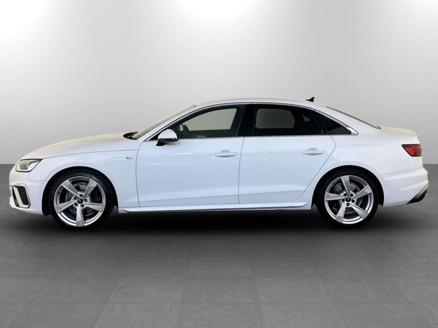 Used Audi A4 2022 for sale - 77186095: Photo 7