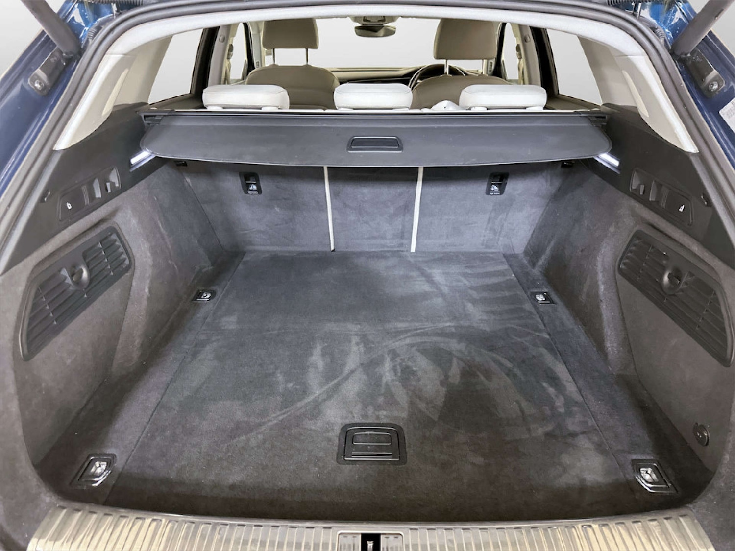 Used Audi e-tron 2020 for sale - 77185834: Photo 17