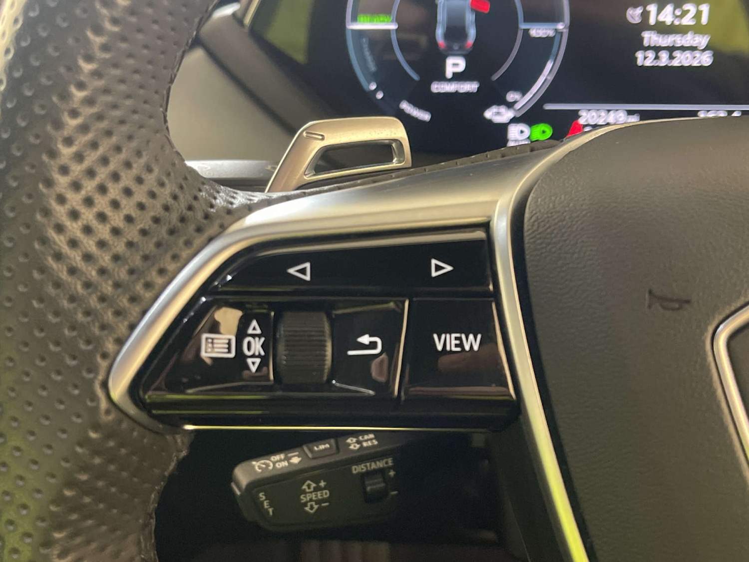 Used Audi e-tron GT 2023 for sale - 77998506: Photo 18