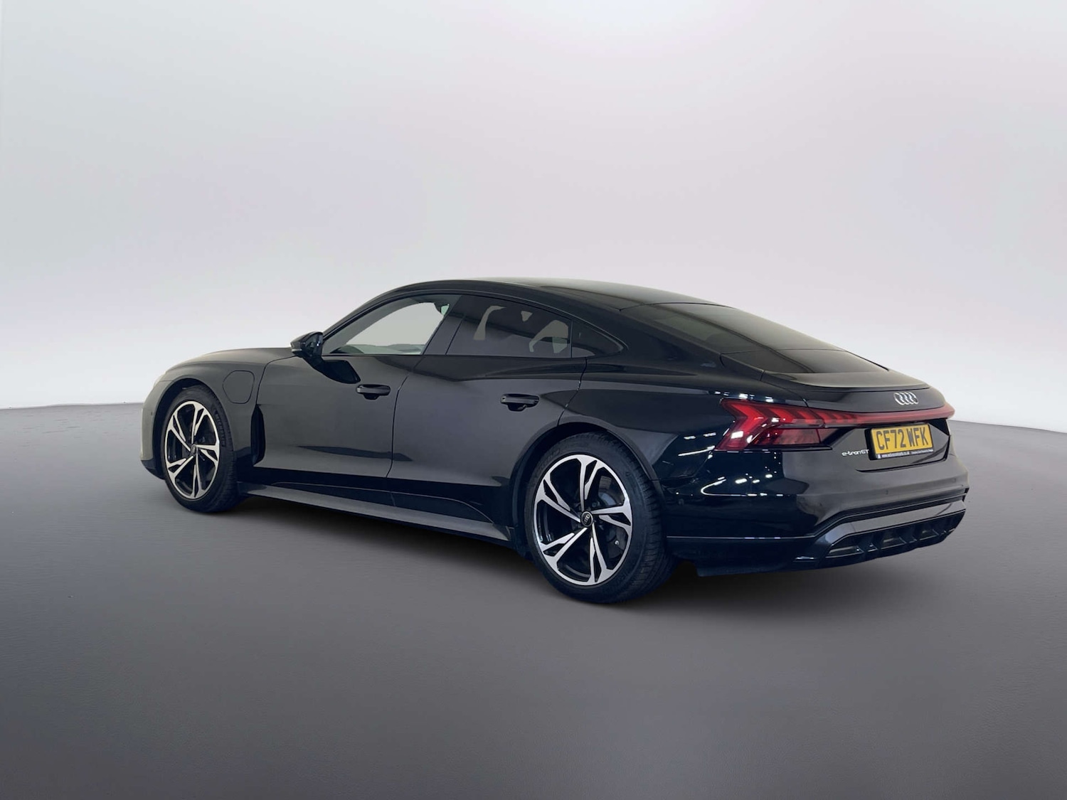 Used Audi e-tron GT 2023 for sale - 77998506: Photo 8