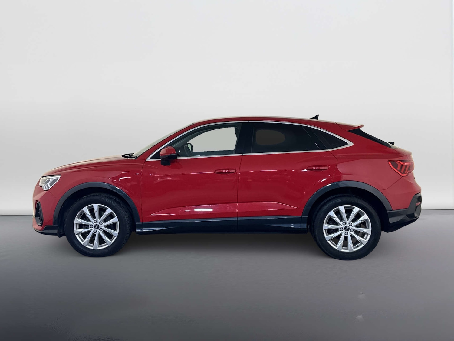 Used Audi Q3 2022 for sale - 77989899: Photo 7