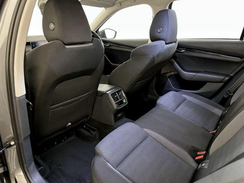 Used Skoda Octavia 2023 for sale - 76344368: Photo 14