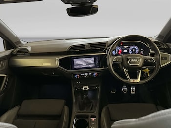 Used Audi Q3 2020 for sale - 79271401: Photo