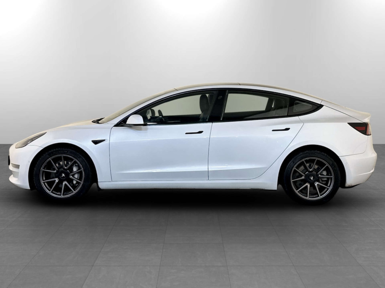 Used Tesla Model 3 2021 for sale - 77438665: Photo 7