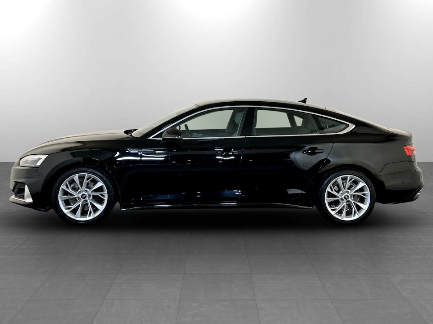 Used Audi A5 2021 for sale - 77185878: Photo 7