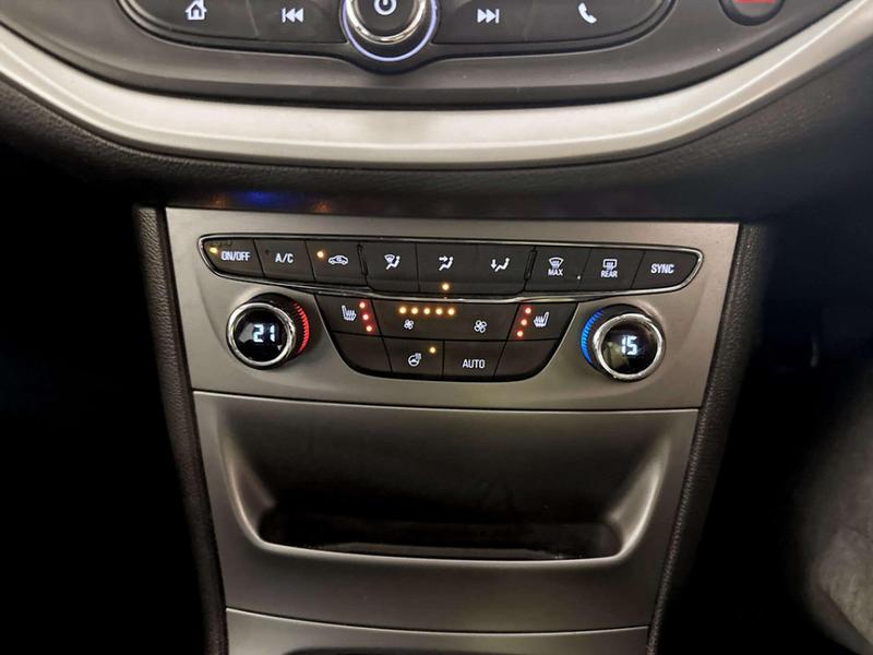 Used Vauxhall Astra 2018 for sale - 77063938: Photo 24