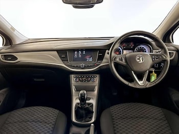 Used Vauxhall Astra 2018 for sale - 77063938: Photo