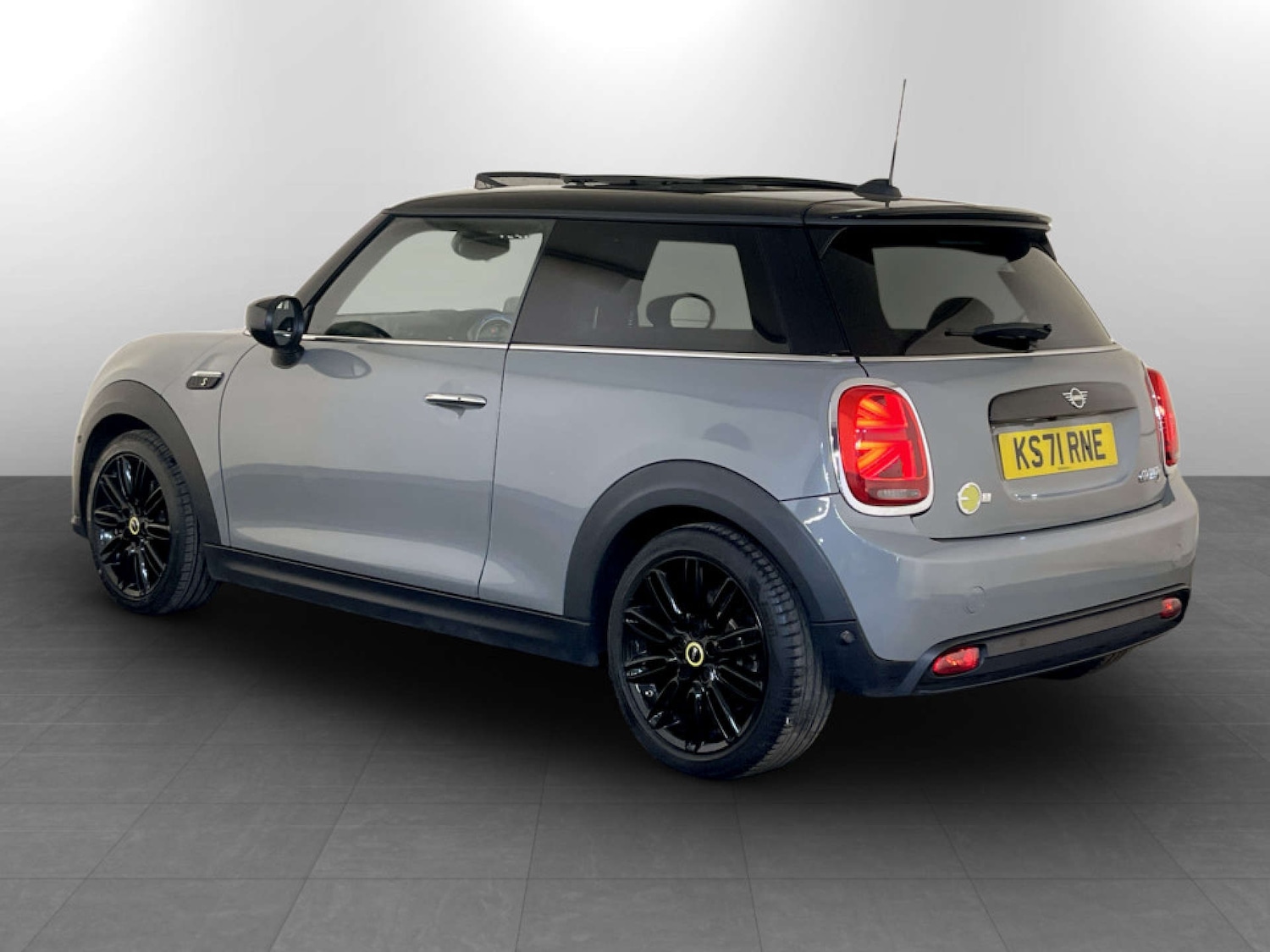 Used MINI Hatch 2022 for sale - 77595713: Photo 8