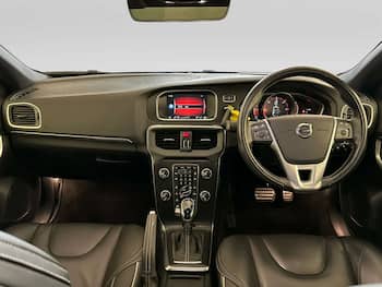 Used Volvo V40 2019 for sale - 79788496: Photo
