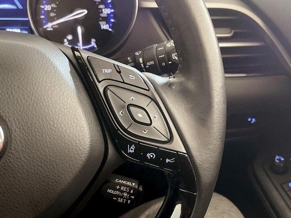 Used Toyota C-HR 2021 for sale - 76244762: Photo 19